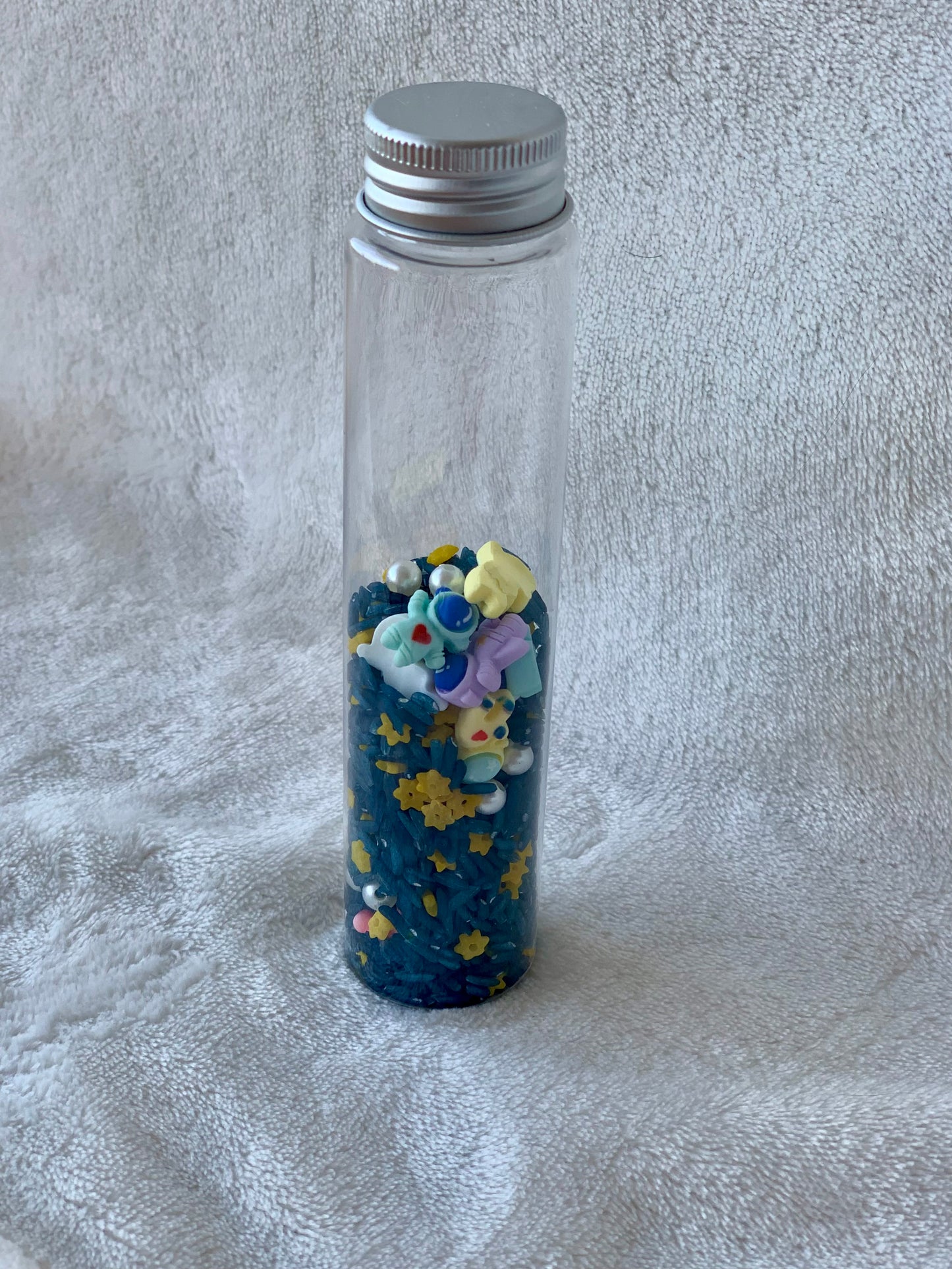 Bouteille cherche et trouve : L’espace